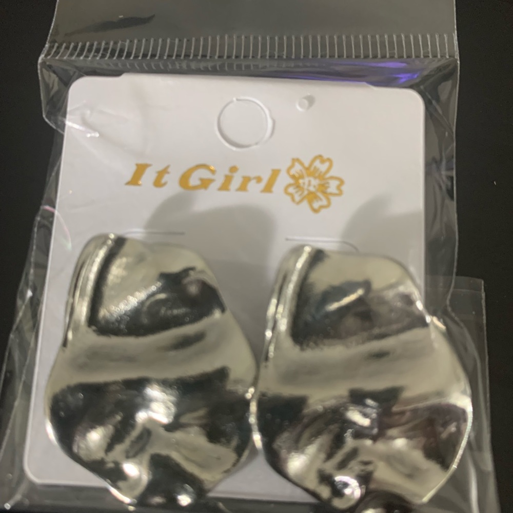 Sivertone modern earrings